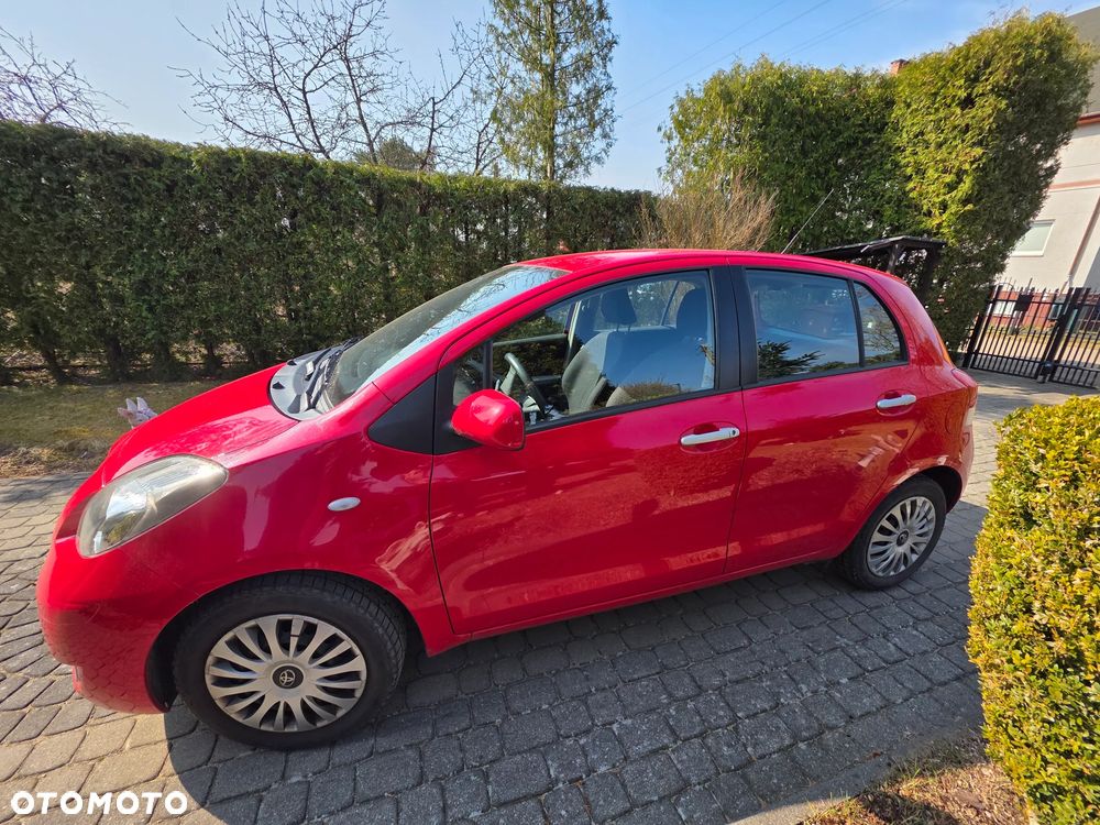 Toyota Yaris 1.33 Luna - 4