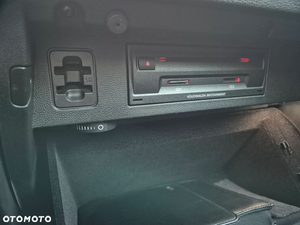 Volkswagen Passat 2.0 TDI Bi-Turbo BMT 4Mot Highline DSG - 29