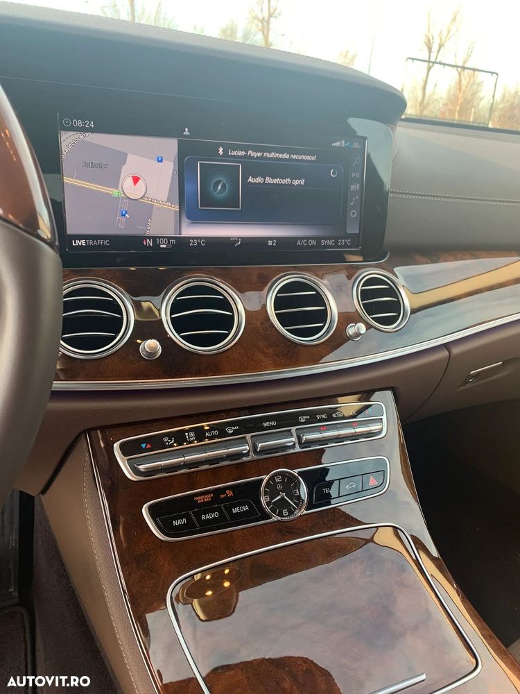 Mercedes-Benz E 300 d Aut. - 8