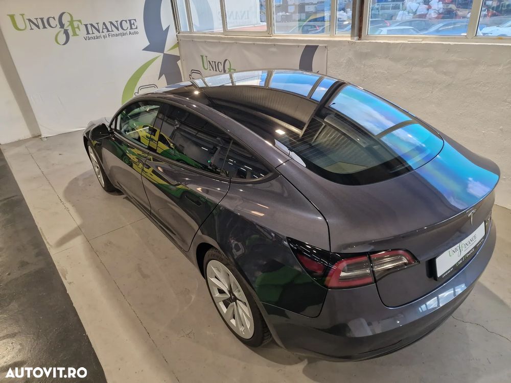 Tesla Model 3 Langstreckenbatterie Allradantrieb Dual Motor - 11