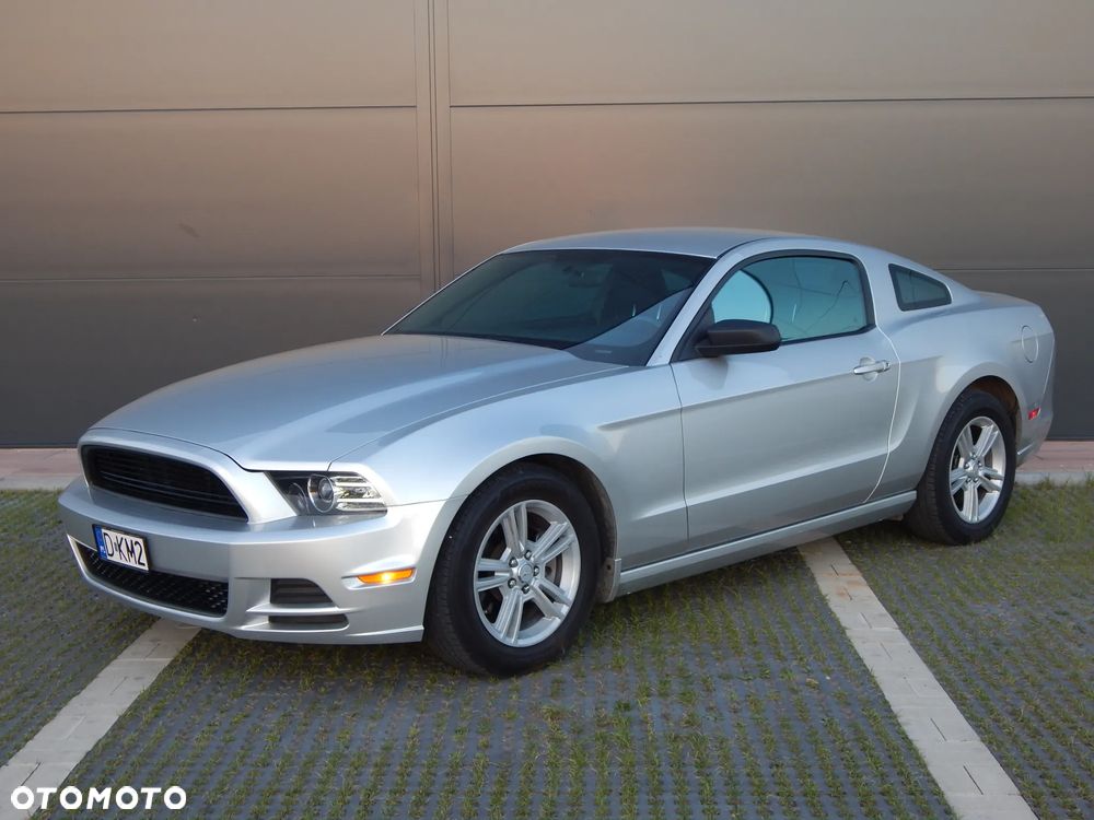 Ford Mustang 3.7 V6 Premium - 19