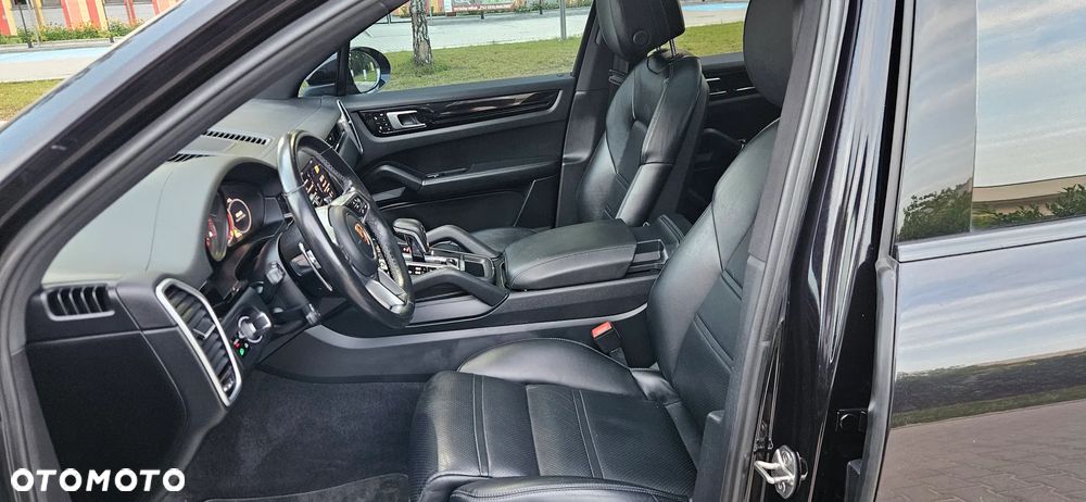 Porsche Cayenne S - 19