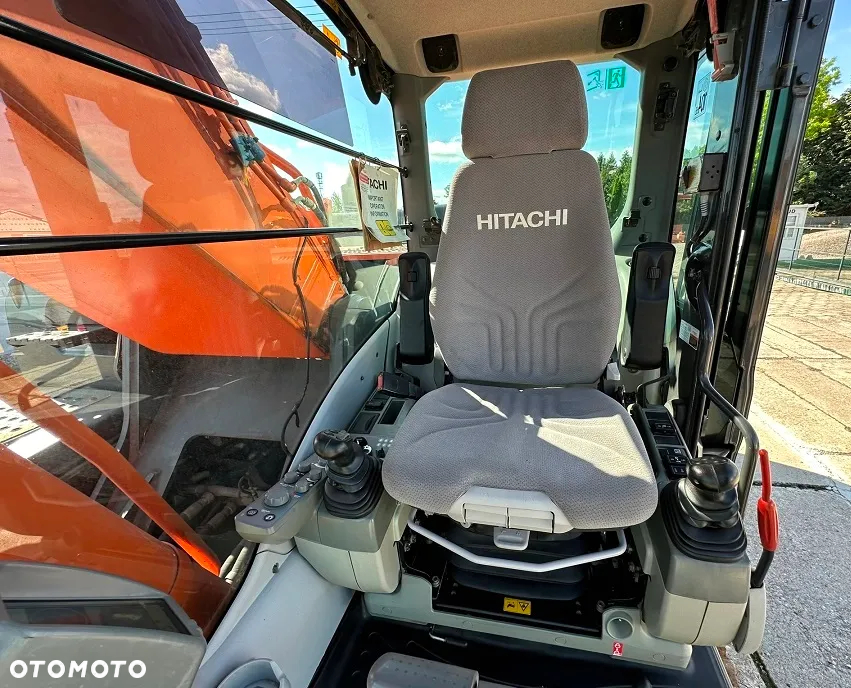 Hitachi ZX350LC-5B - 20