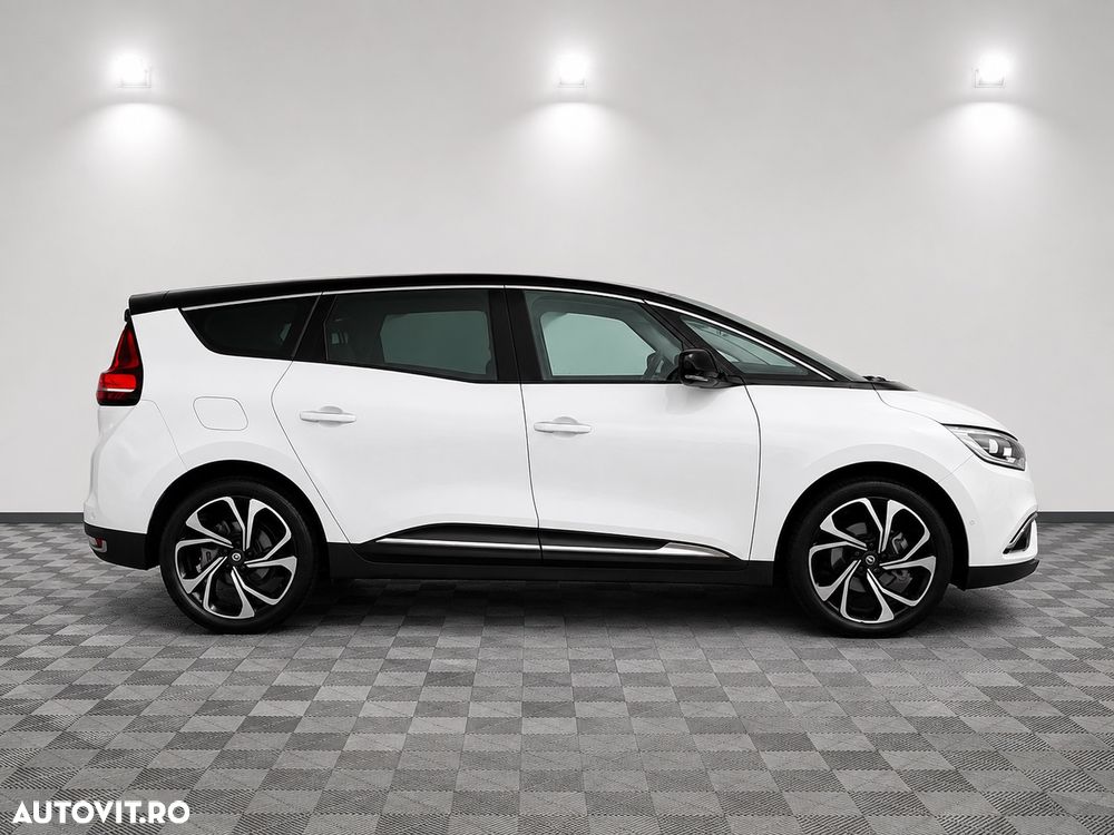 Renault Grand Scenic - 12