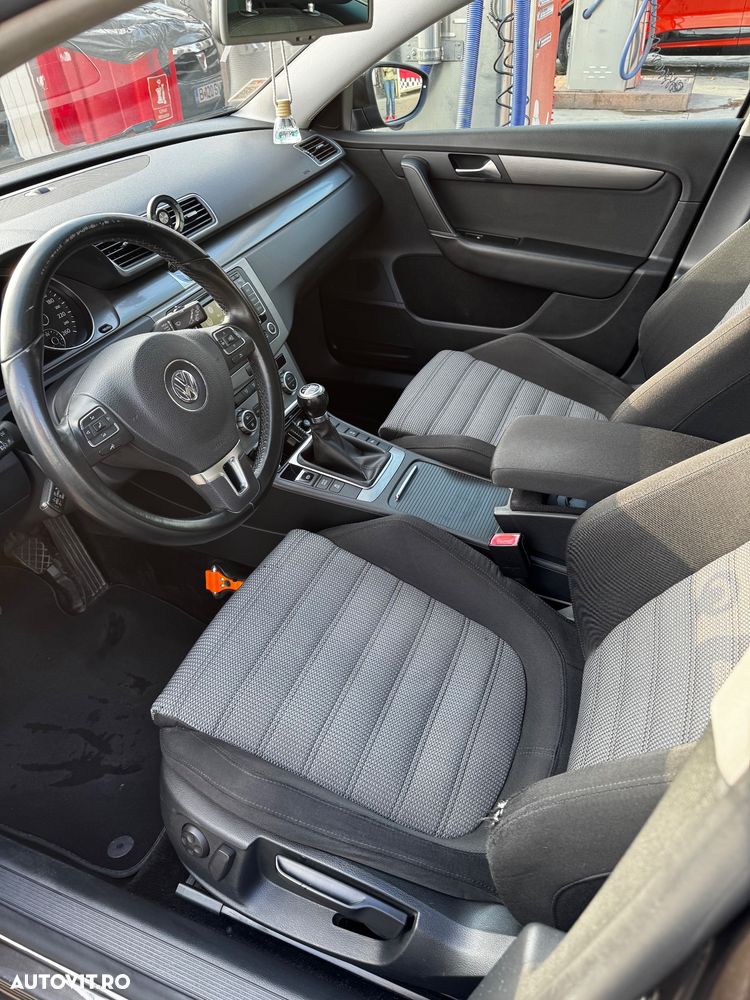 VOLKSWAGEN Passat 2012 — imagine 6