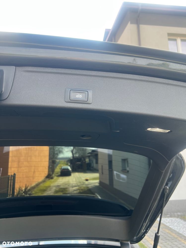 Audi A4 Avant 40 TDI S tronic - 18