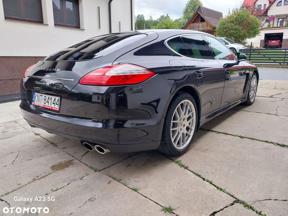 Porsche Panamera 4S - 3