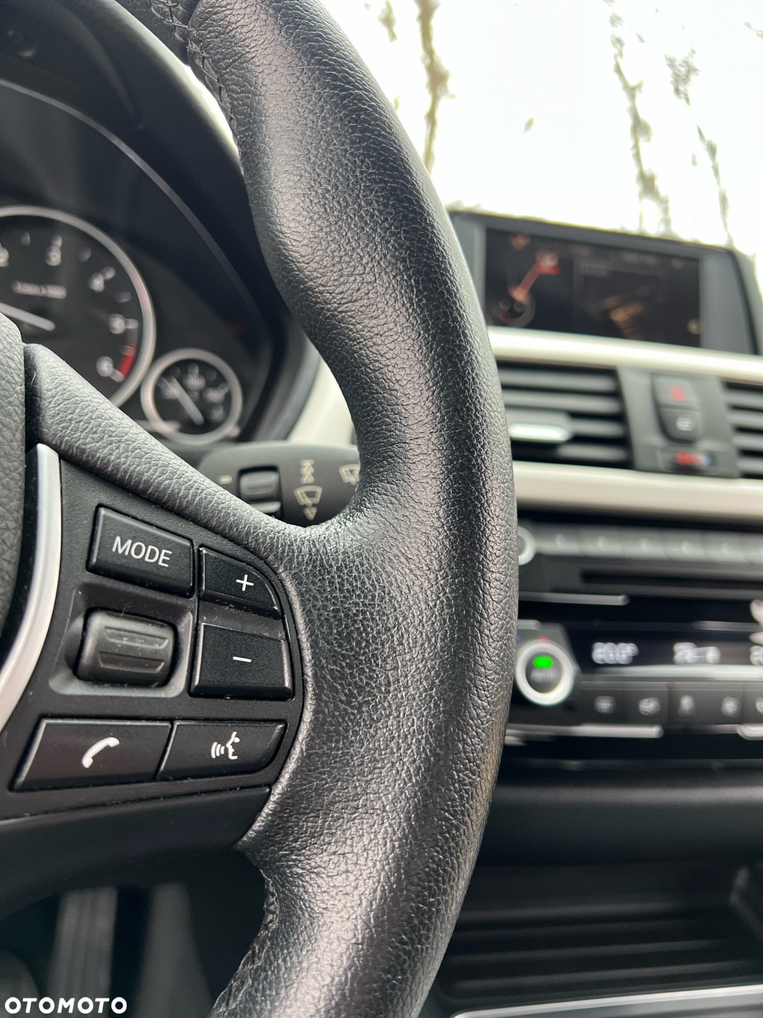 BMW Seria 3 320d Touring - 24