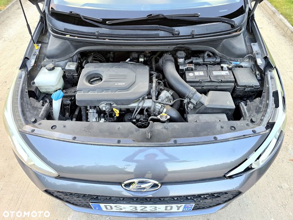 Hyundai i20 1.1 CRDi Passion - 11