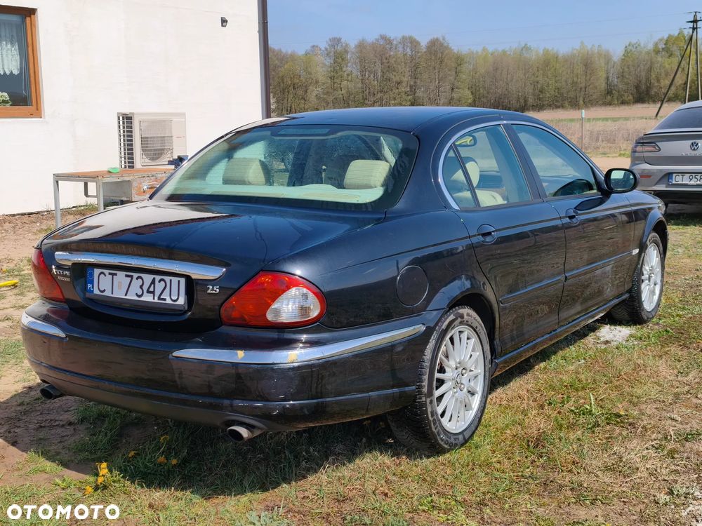 Jaguar X-Type 2.5 V6 4x4 - 7
