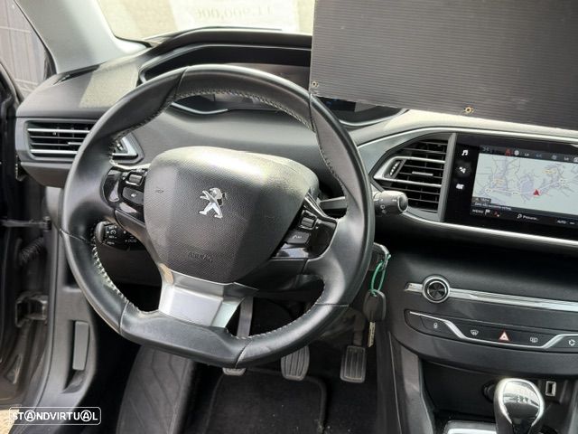 Peugeot 308 SW 1.5 BlueHDi Style - 17