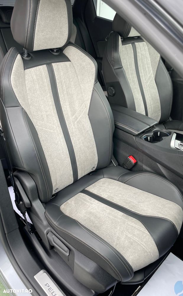 Peugeot 3008 Hybrid 225 e-EAT8 GT Pack - 26