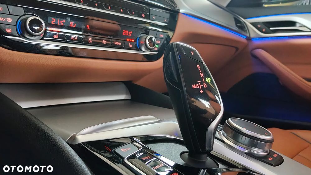 BMW Seria 5 530e iPerformance GPF Business Edition - 8