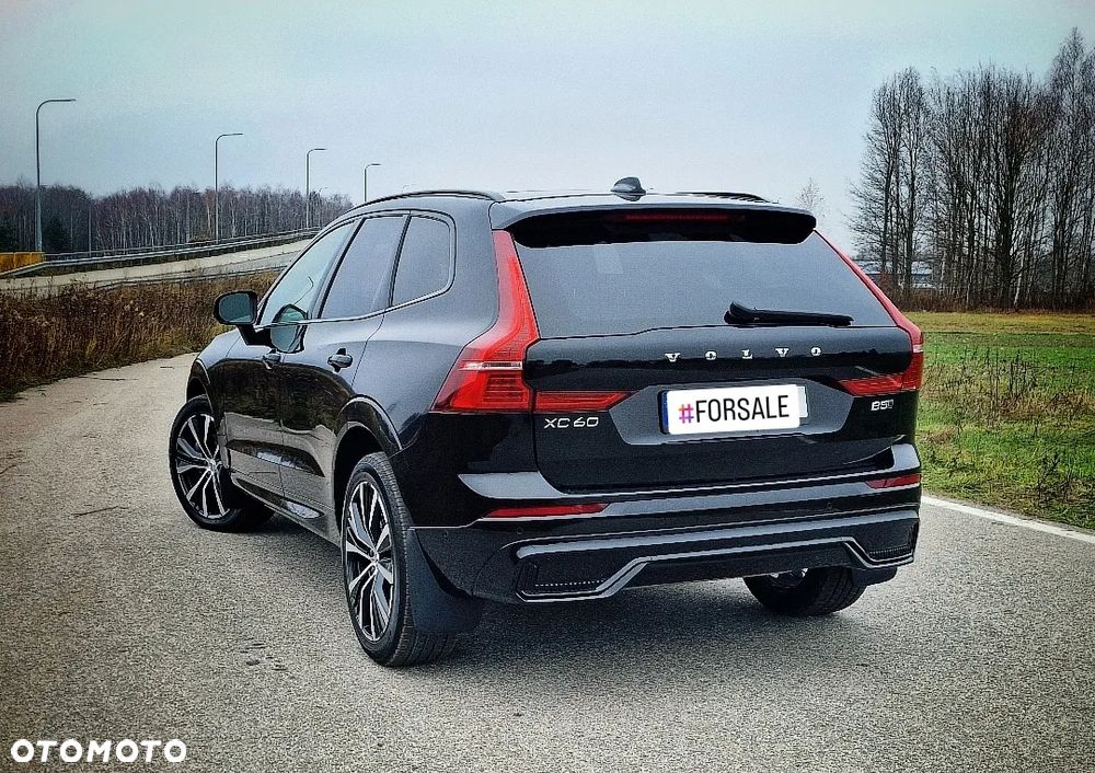 Volvo XC 60 B5 B AWD Plus Dark - 13