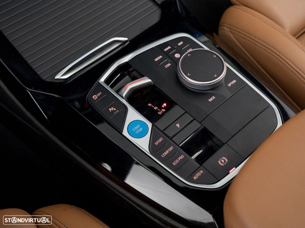 BMW iX3 M Sport Inspiring - 25