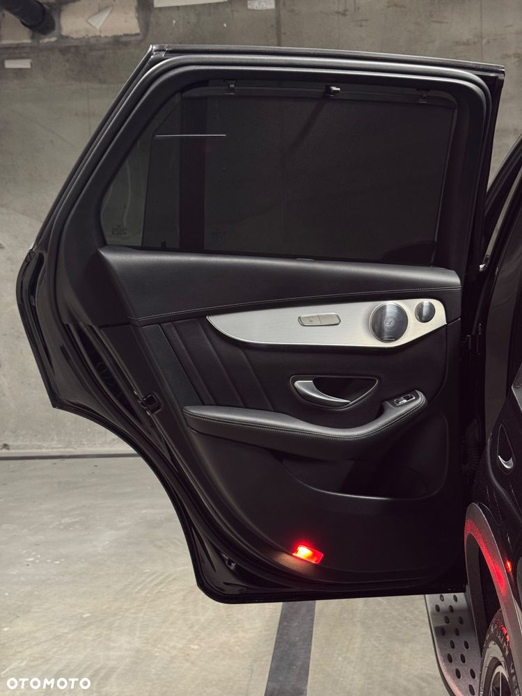 Mercedes-Benz GLC - 14