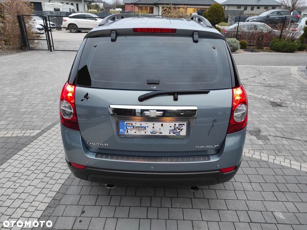 Chevrolet Captiva 2.4 2WD Travel Edition - 13