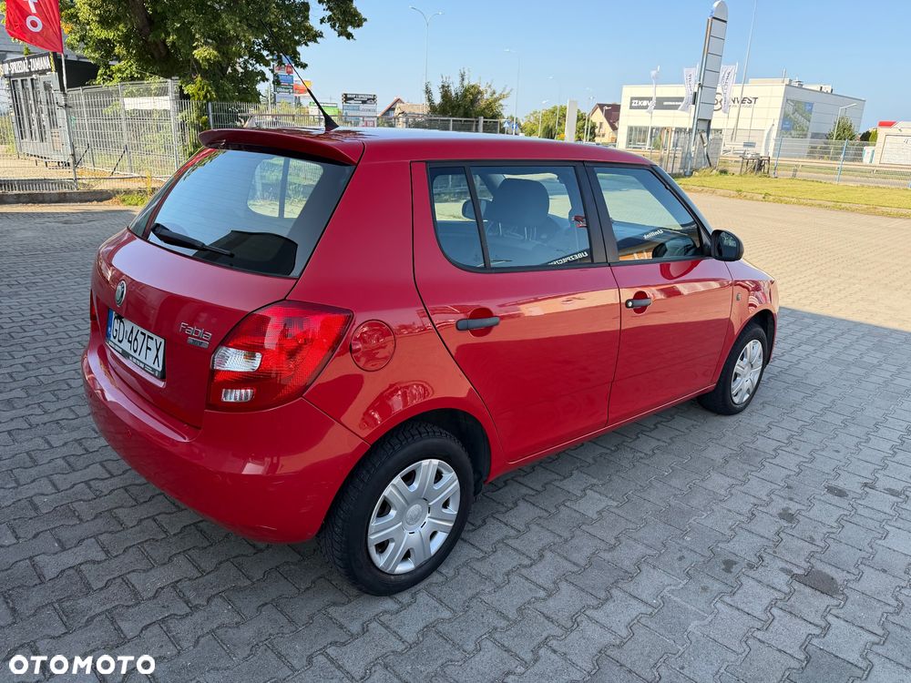 Skoda Fabia 1.6 16V Style - 4