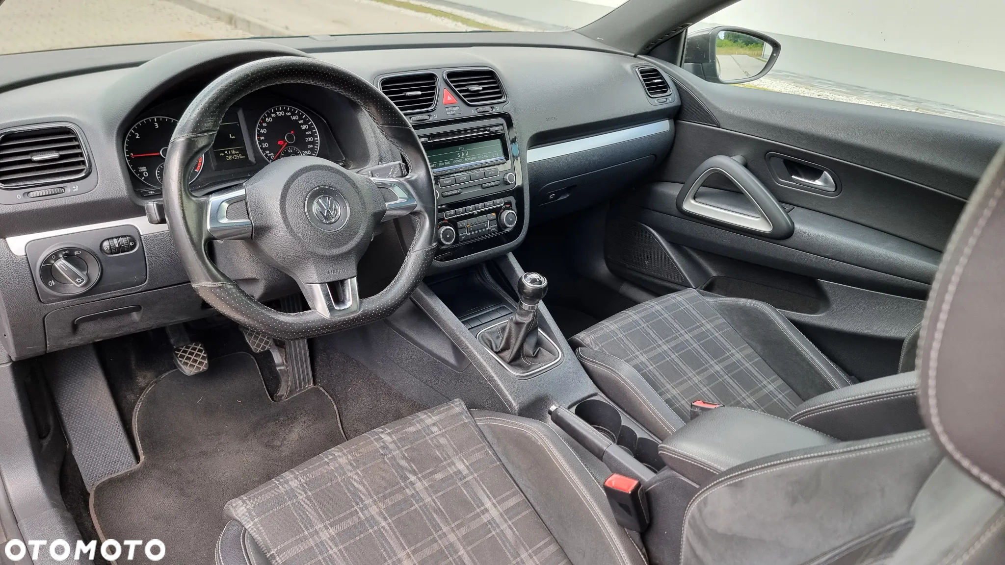 Volkswagen Scirocco 2.0 TDI - 24