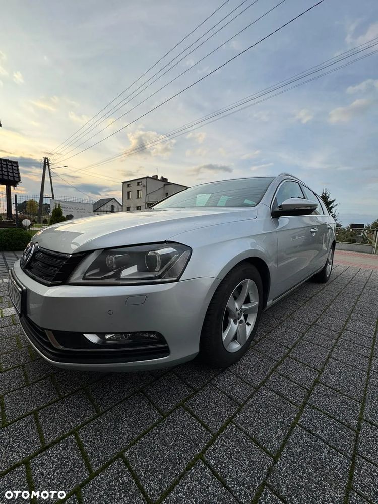 Volkswagen Passat 1.6 TDI Comfortline - 1