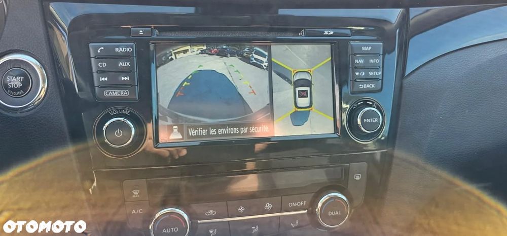 Nissan Qashqai 1.5 dCi N-Connecta EU6 - 14