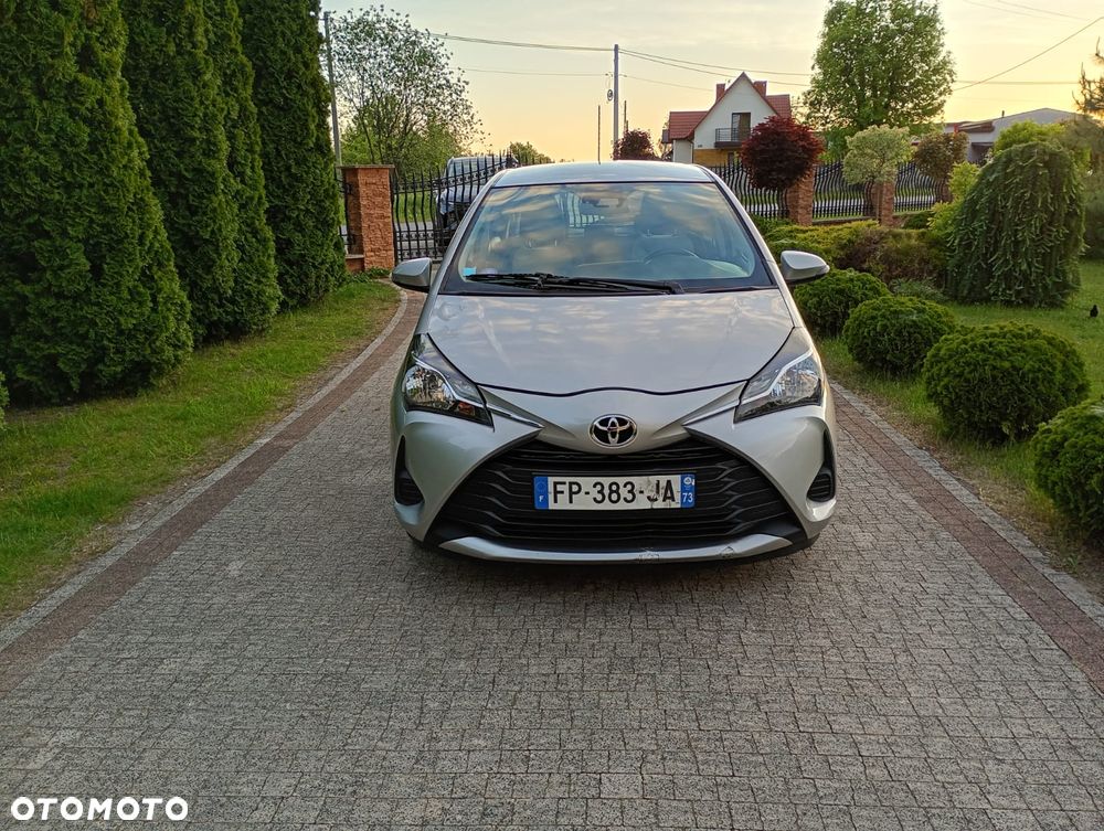 Toyota Yaris - 4