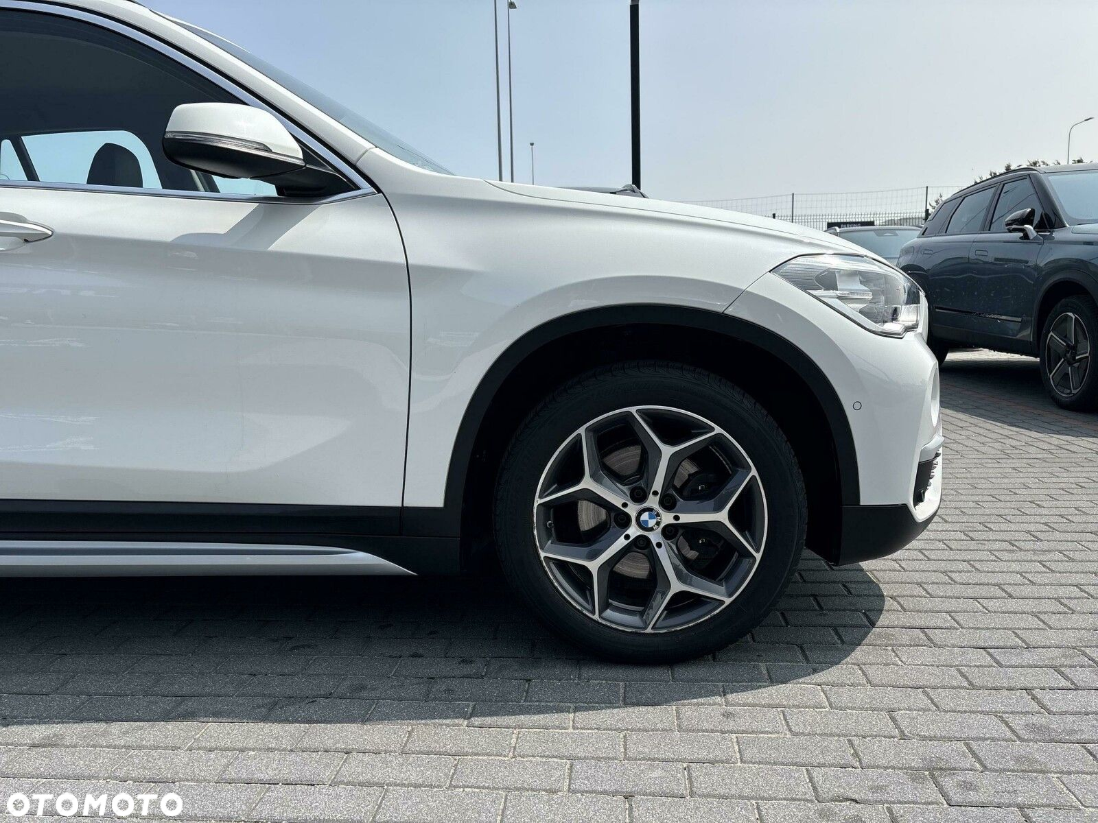 BMW X1 sDrive18i xLine - 30