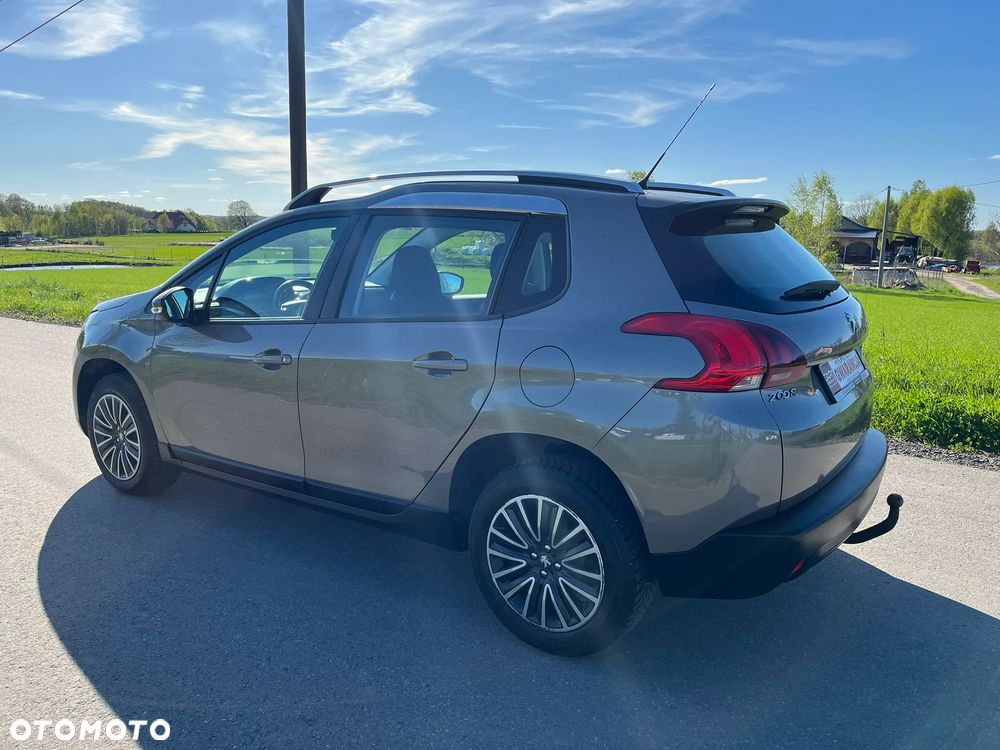 Peugeot 2008 1.2 Pure Tech GPF Style S&S EAT6 - 3
