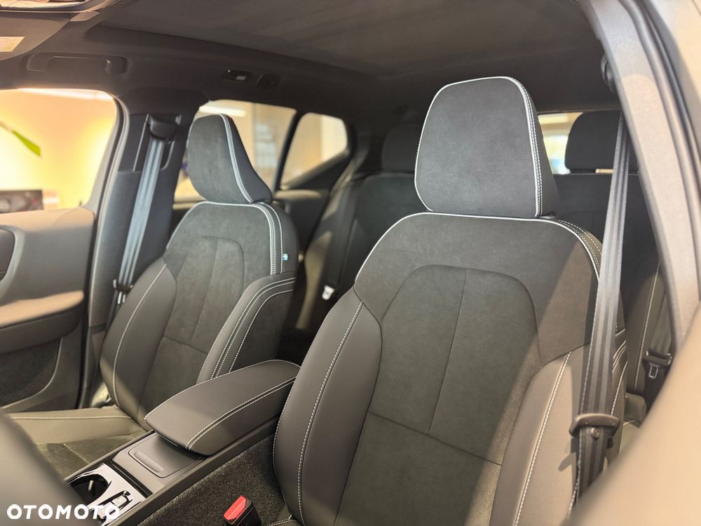 Volvo XC 40 B4 Ultra Dark - 6