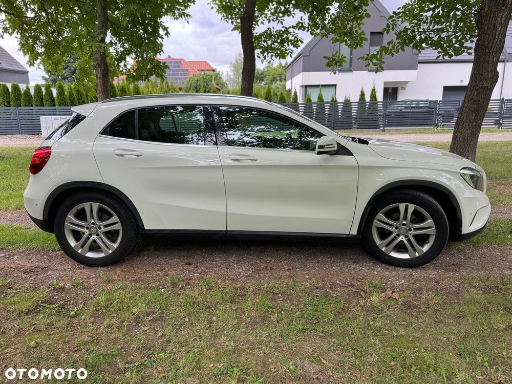 Mercedes-Benz GLA 200 - 7
