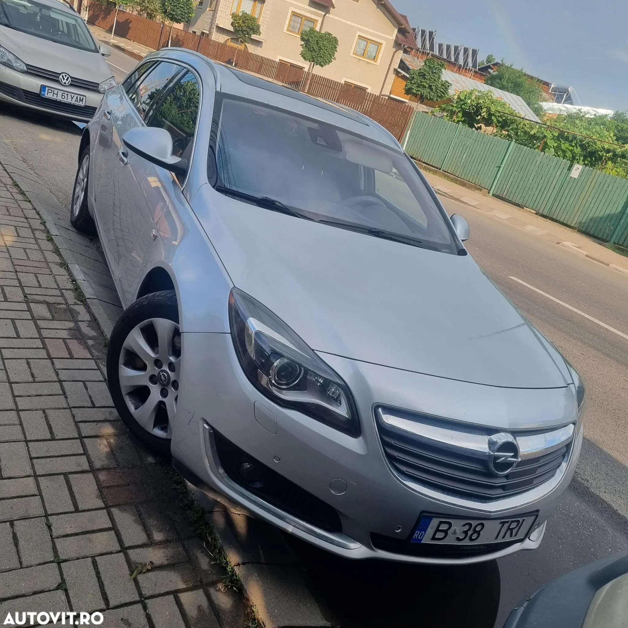 Opel Insignia 2.0 CDTI Sports Tourer 4x4 Automatik - 2