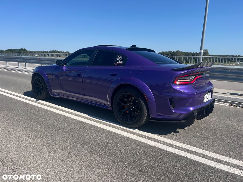 Dodge Charger 6.4 Scat Pack Widebody - 14