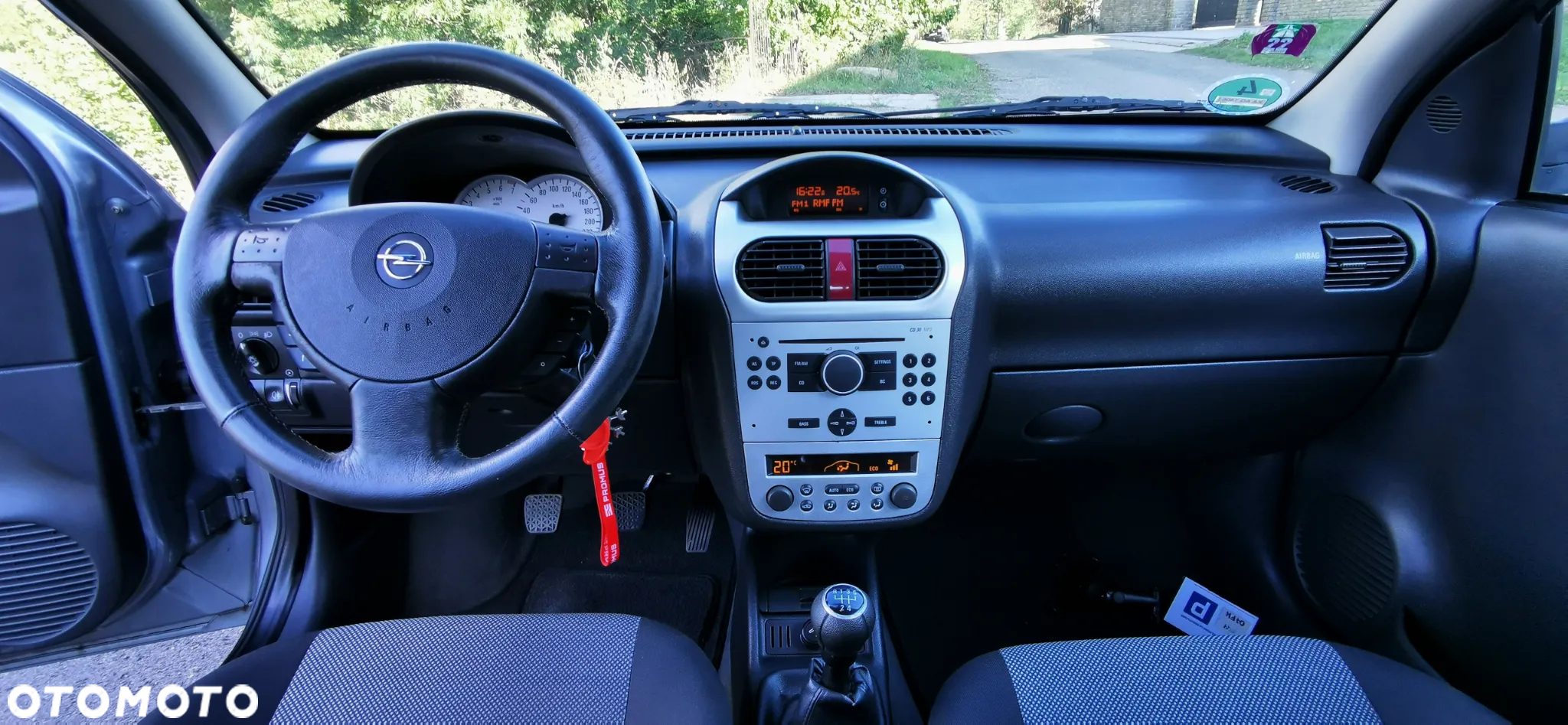 Opel Corsa 1.2 16V Essentia - 13