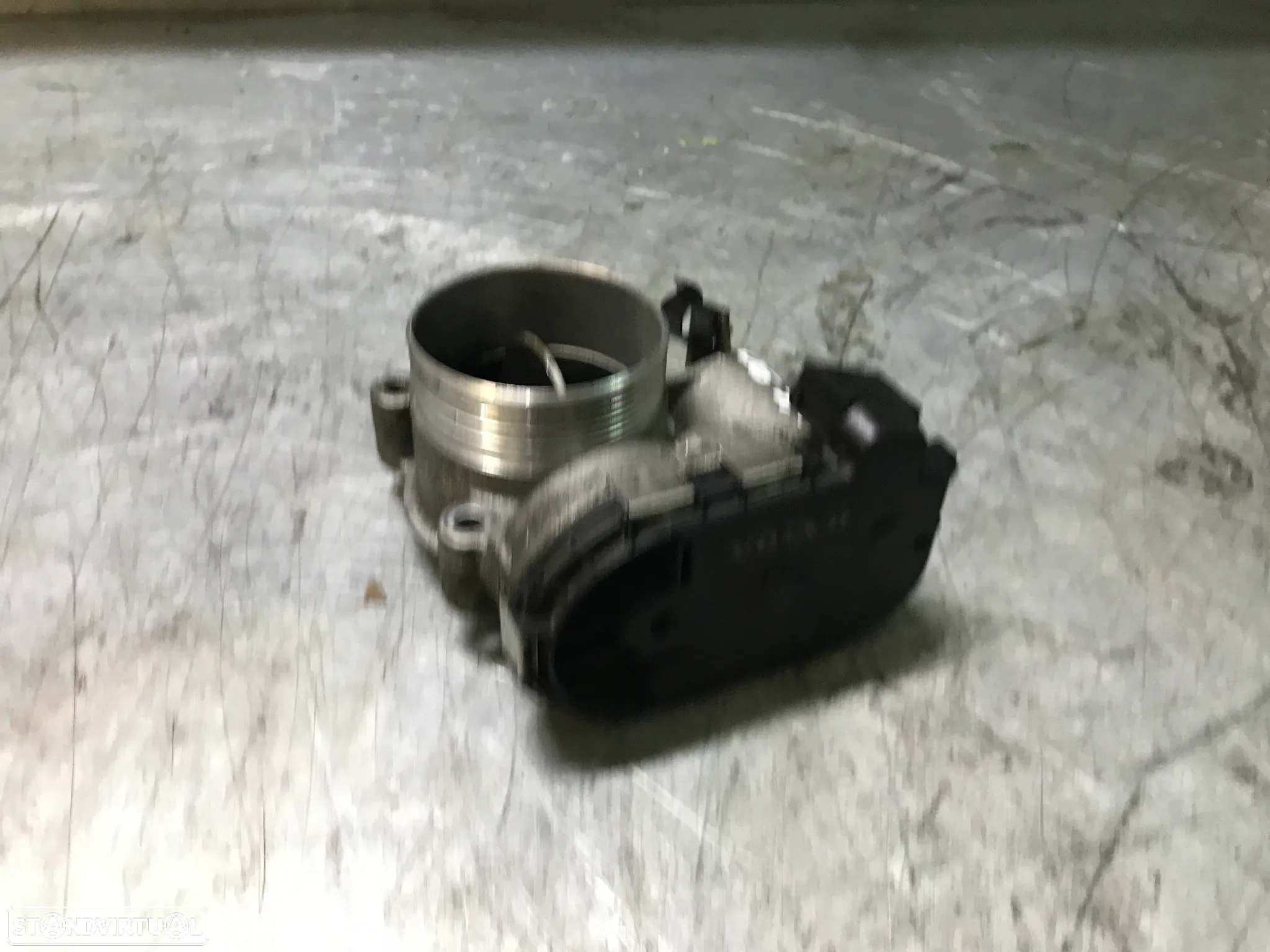 BORBOLETA DE ADMISSÃO VOLVO XC70 XC90 S60 2.4D 8692720 0281002701 - 2