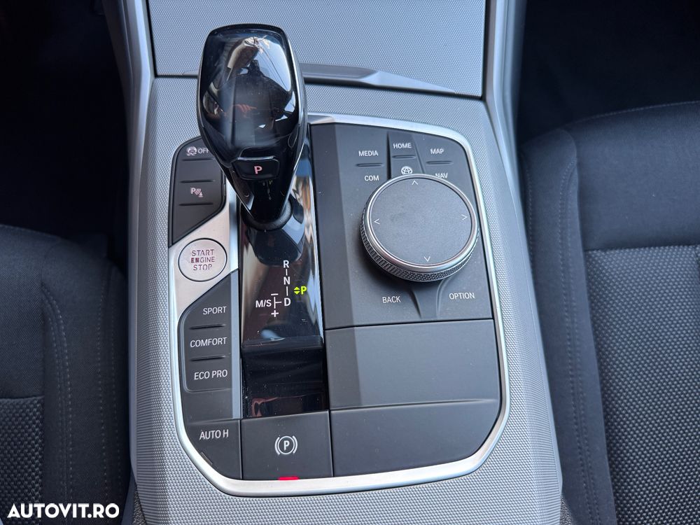 BMW Seria 3 320d xDrive AT MHEV - 28