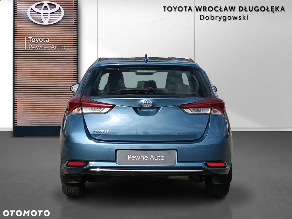 Toyota Auris - 5