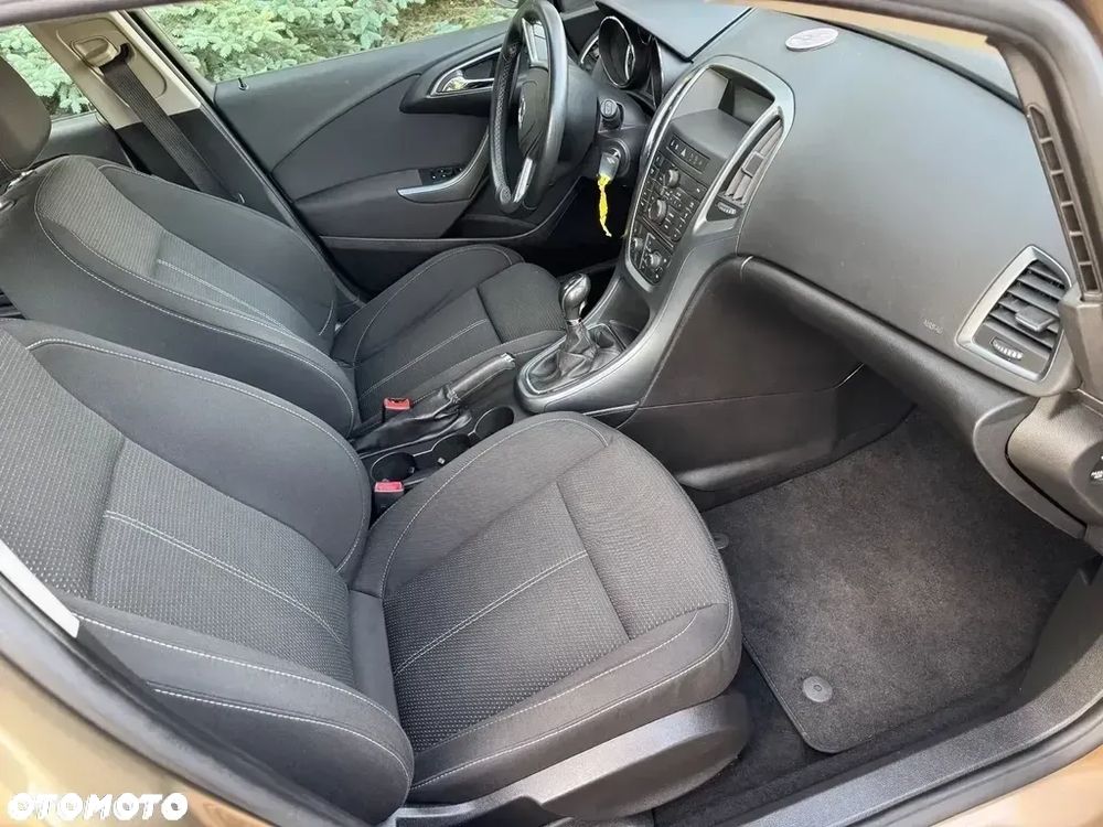 Opel Astra - 17