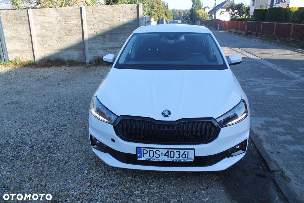 Skoda Fabia 2023 photo 2