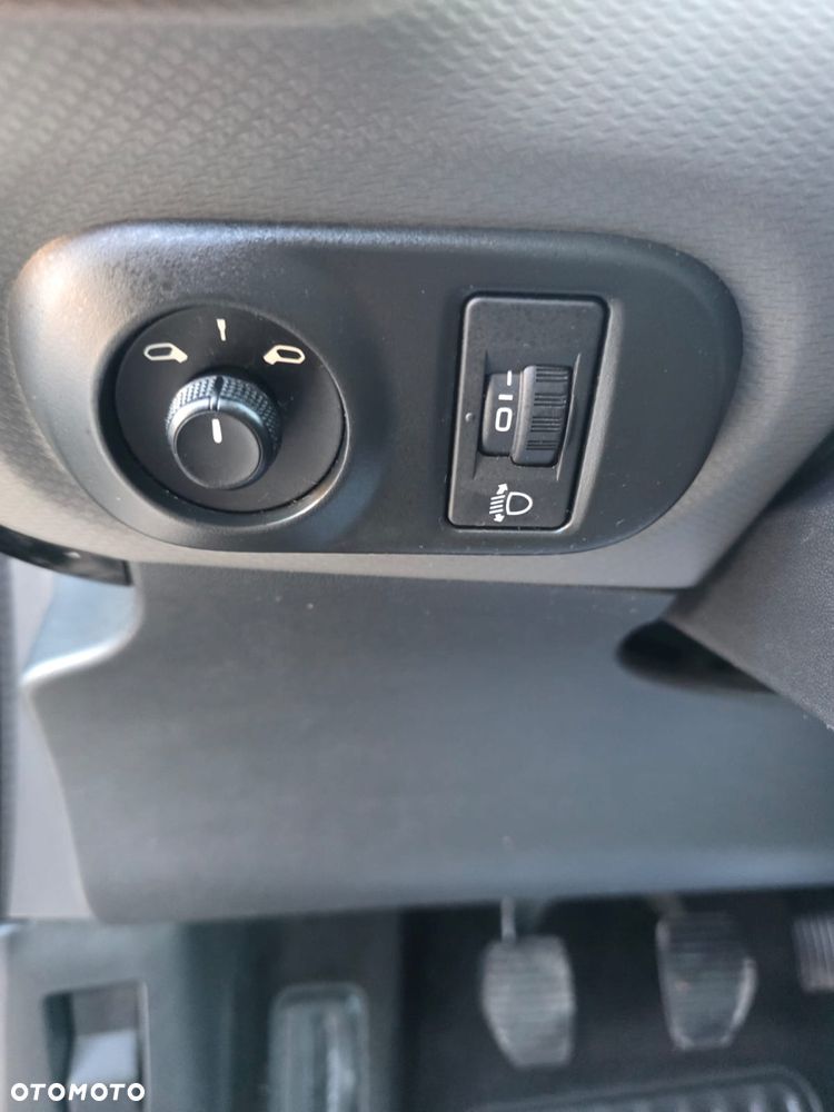 Citroën C4 Cactus - 13