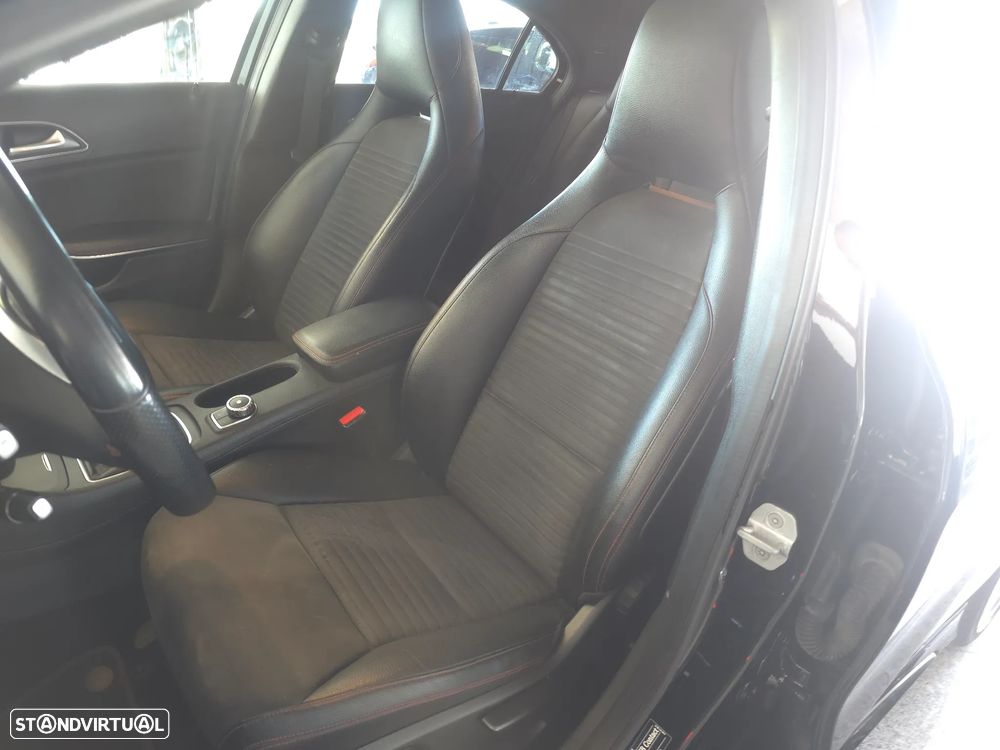 Mercedes-Benz A 180 CDI BE Edition AMG Line - 14