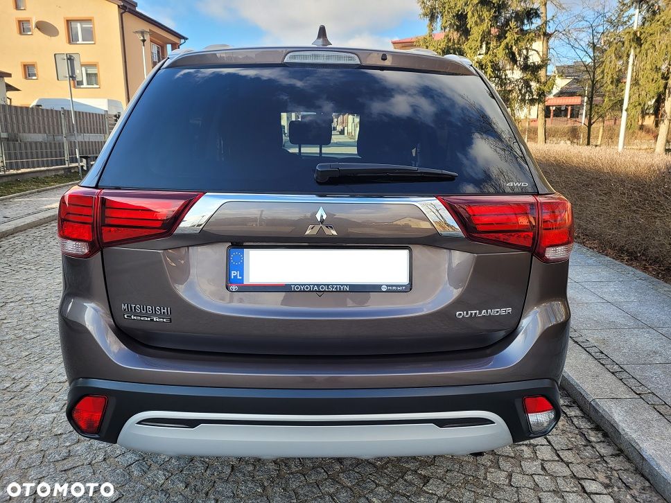 Mitsubishi Outlander 2.0 Intense + Navi 4WD CVT - 5