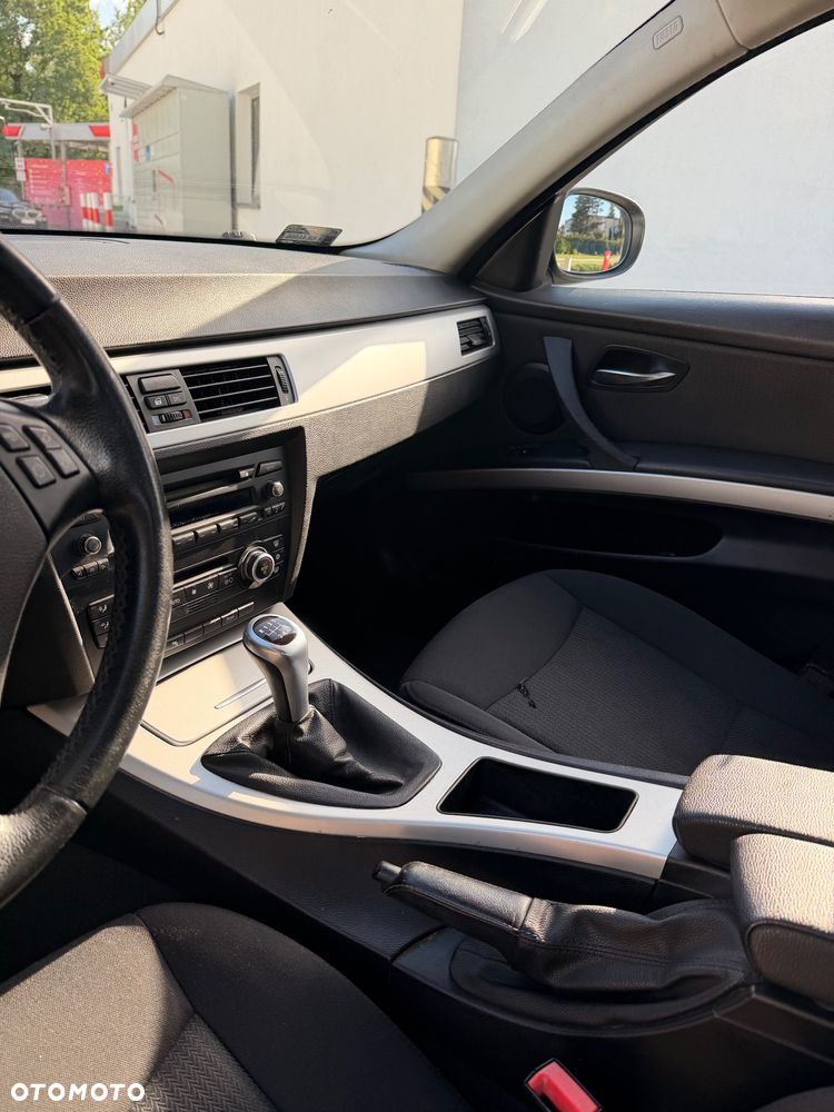 BMW Seria 3 320d DPF - 5