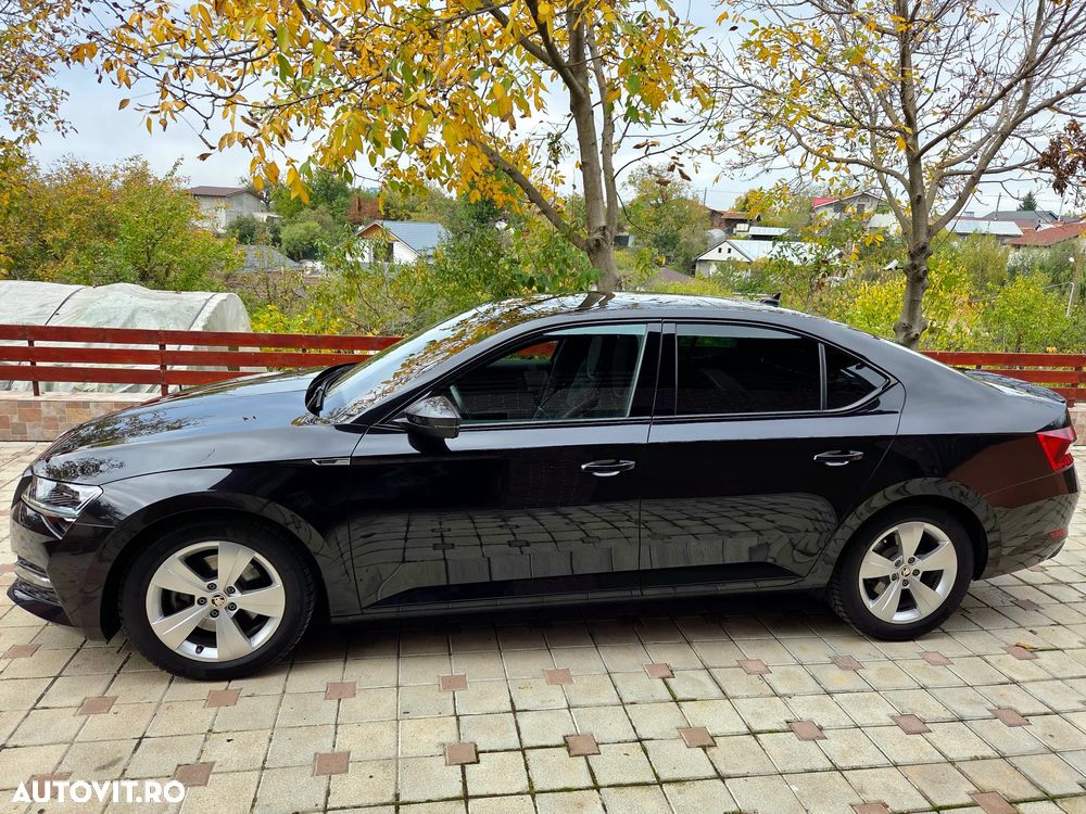 Skoda Superb 2.0 TDI DSG 4X4 Sportline - 4