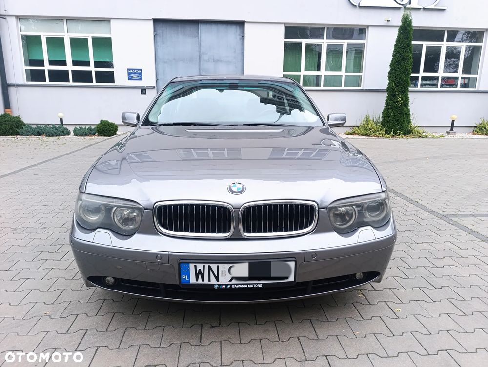 BMW Seria 7 735i - 18