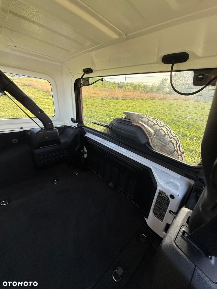 Jeep Wrangler - 21