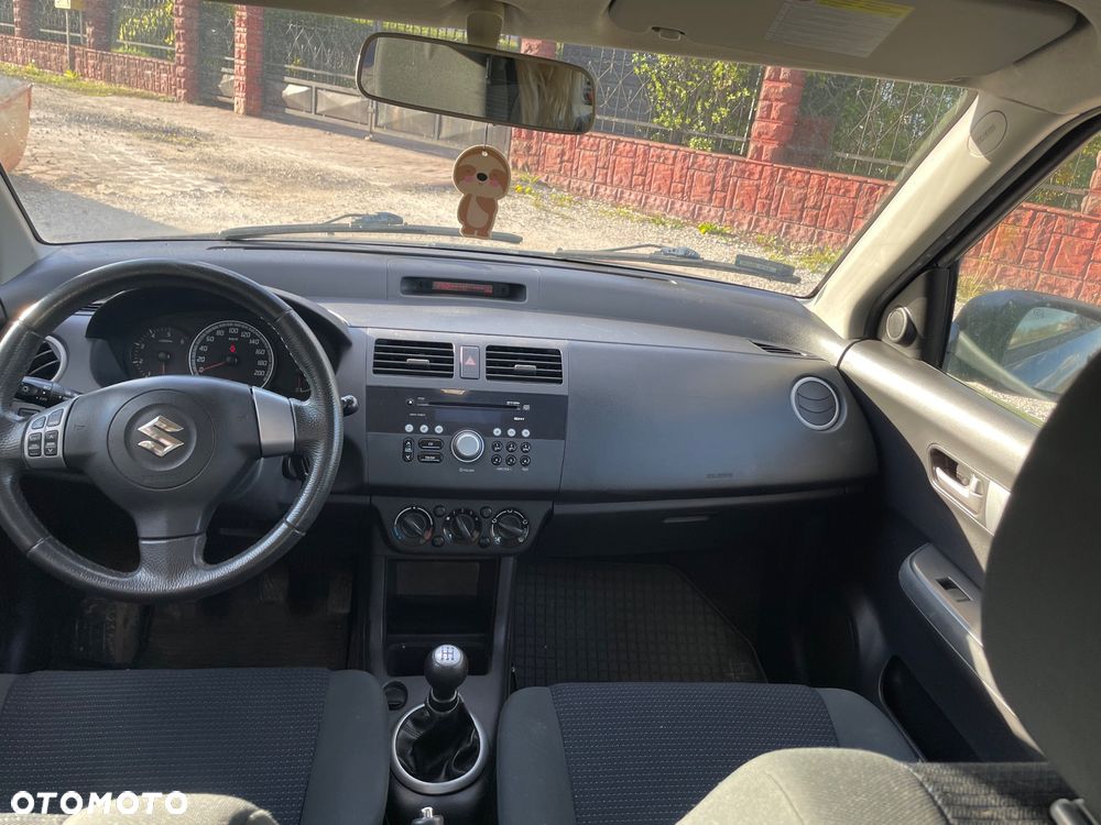Suzuki Swift 1.3 DDiS GLX / Comfort - 7