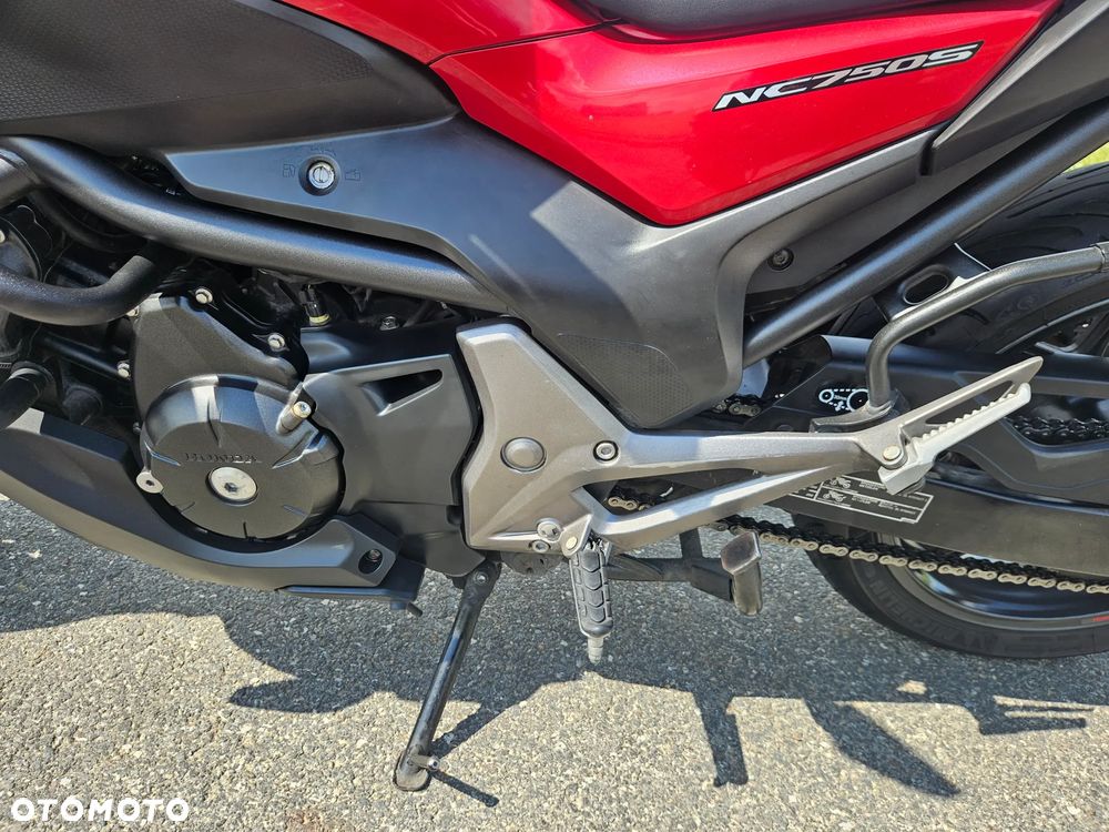 Honda NC - 27
