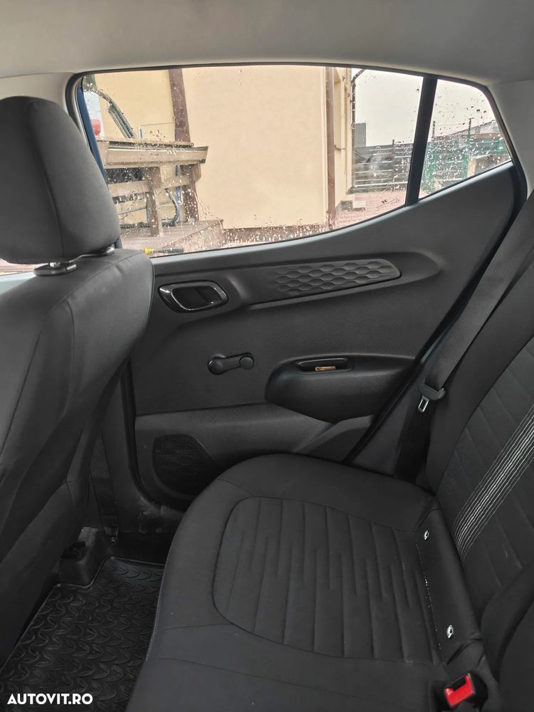 Hyundai i10 1.2 l 79 CP AMT Highway - 7