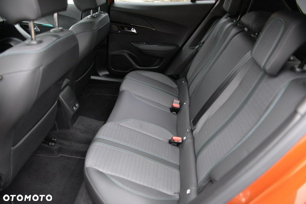 Peugeot 2008 1.2 PureTech Allure S&S EAT8 - 10