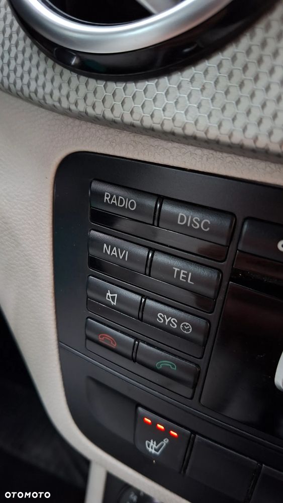 Mercedes-Benz Klasa B 180 CDI (BlueEFFICIENCY) - 30